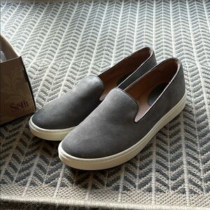 Sofft Women's Gray Slip-On Loafers